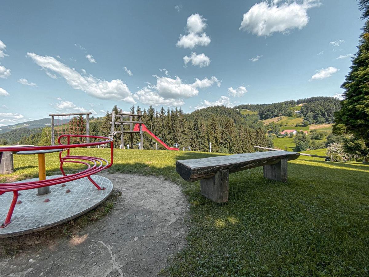 Apartmaji Na Kozolcu - Smogavc Zrece Bagian luar foto